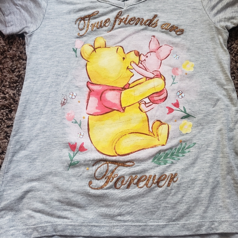Grey shirt with winnie the pooh and piglet